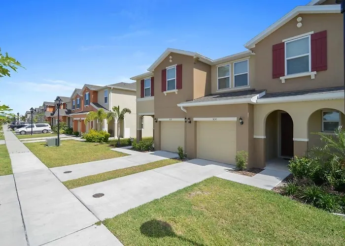 Four Bedrooms Townhome 5130