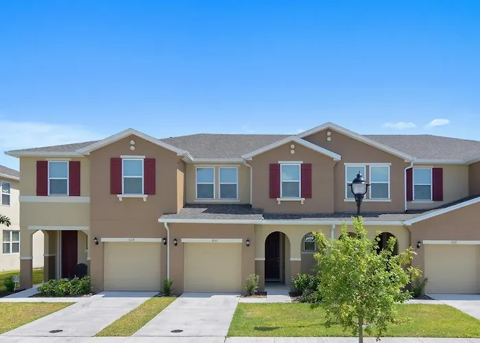 Four Bedrooms Townhome 5130